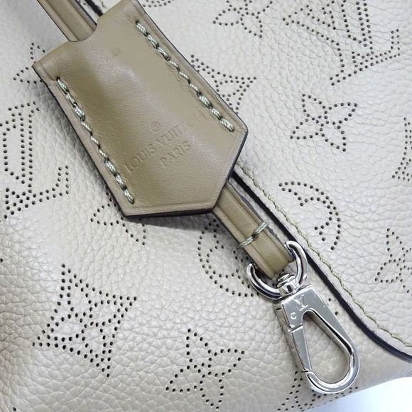 Louis Vuitton Handbag Leather Mahina Hina PM Magnolia Beige - Picture 13 of 16